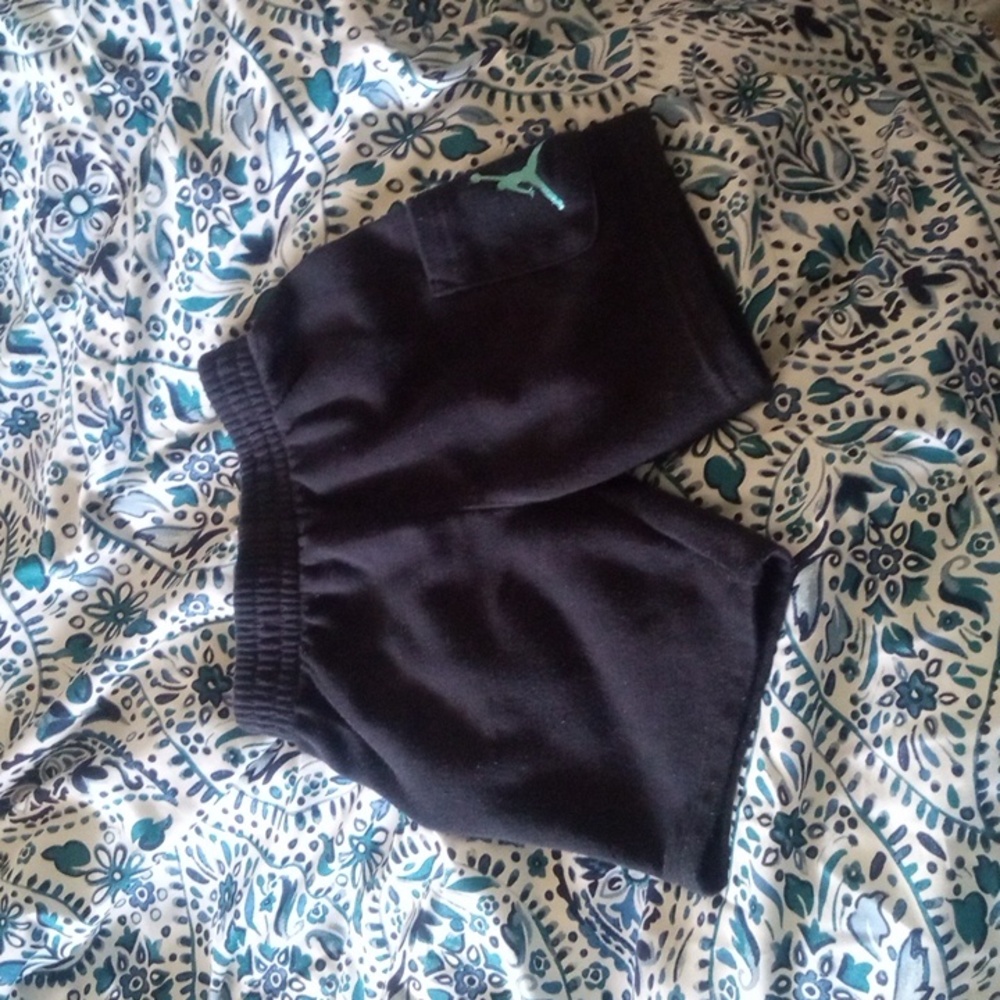 Jordan air shorts boy size 3T
